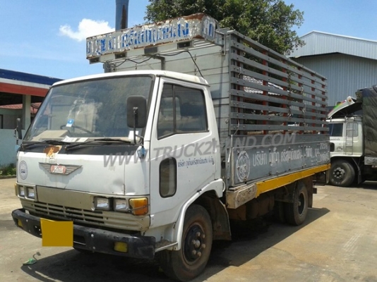 รถบรรทุก 6 ล้อ HINO KM777 กระบะบรรทุก  117 แรงม้า  ปีจดทะเบียน 2531