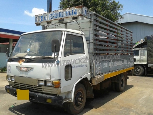 รถบรรทุก 6 ล้อ HINO KM777 กระบะบรรทุก  117 แรงม้า  ปีจดทะเบียน 2531