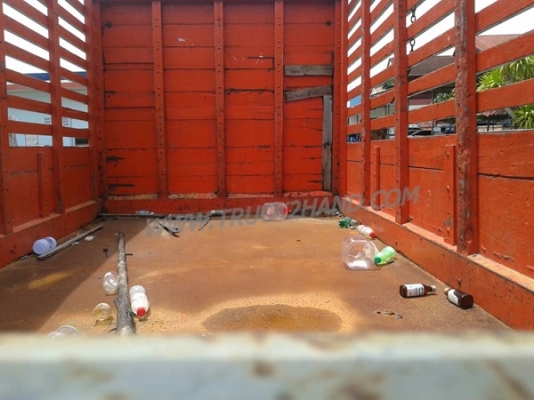 รถบรรทุก 6 ล้อ HINO KM777 กระบะบรรทุก  117 แรงม้า  ปีจดทะเบียน 2531