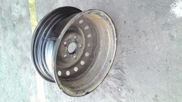 กะทะล้อ 5 รู ขอบ 15 ขนาดโตโยต้า มี 1 ใบ tel.081-427-3941