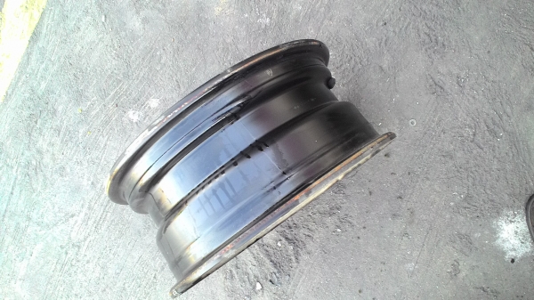 กะทะล้อ 5 รู ขอบ 15 ขนาดโตโยต้า มี 1 ใบ tel.081-427-3941