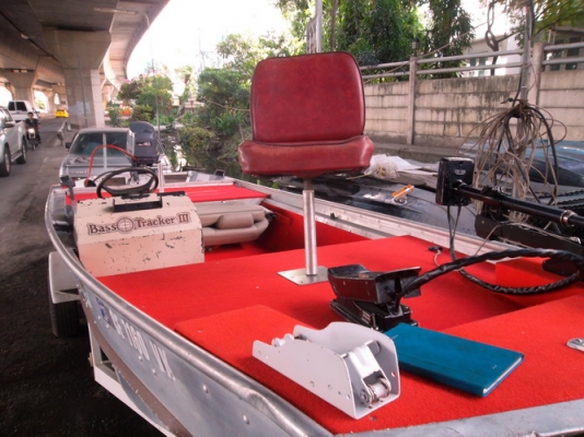 ขายเรือ BASSTRACKER  16 ฟุตเก่าญี่ปุ่นสภาพพร้อมใช้ เครื่องยามาฮ่า 40 hp 2จังหวะทริมไฟฟ้า