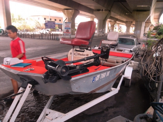 ขายเรือ BASSTRACKER  16 ฟุตเก่าญี่ปุ่นสภาพพร้อมใช้ เครื่องยามาฮ่า 40 hp 2จังหวะทริมไฟฟ้า