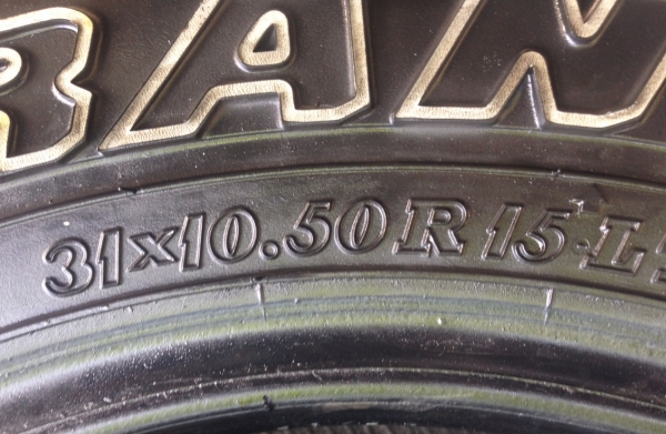 ยาง All Dunlop 31 10.5 R15 ปี12 ดอกเยอะ ใช้ได้อีกเป็นปีสบายๆ