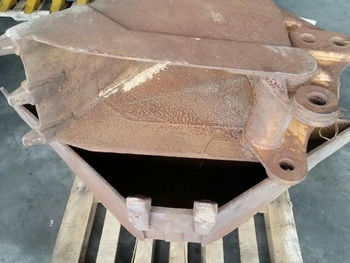 ขาย บุ้งกี๋ ใส่แบคโฮ รถขุด PC60-PC120 สำหรับขุดวางท่อ ขุดล่องน้ำ สามเหลี่ยม เหล็กเก่านอกแท้ สนิมไม่กิน