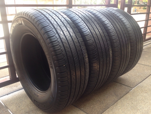 ยาง Michelin 265 65 17 สิ้นปี12 ดอกเต็ม เนื้อนิ่มๆ