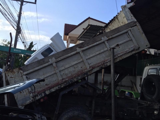 กระบะดั้มสามมิตร SMM ยาว 3.80 ม. ยกลงจาก ISUZU ร็อกกี้ 195 แรง สภาพใช้ได้อยู่ เอาไปเก็บงานหน่อย กระบะดั้มสามมิตร SMM ยาว 3.80 ม. ยกลงจาก ISUZU ร็อกกี้ 195 แรง สภาพใช้ได้อยู่ เอาไปเก็บงานหน่อย