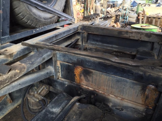 กระบะดั้มสามมิตร SMM ยาว 3.80 ม. ยกลงจาก ISUZU ร็อกกี้ 195 แรง สภาพใช้ได้อยู่ เอาไปเก็บงานหน่อย กระบะดั้มสามมิตร SMM ยาว 3.80 ม. ยกลงจาก ISUZU ร็อกกี้ 195 แรง สภาพใช้ได้อยู่ เอาไปเก็บงานหน่อย