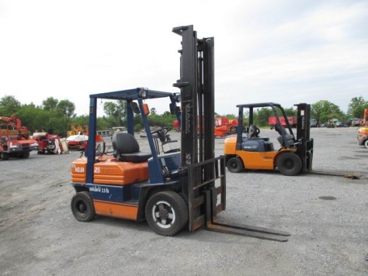 รถโฟล์คลิฟท์ TOYOTA รุ่น FG 25-5 เสาสูง 5 เมตร เครื่องเบนซิน 4Y ขนาด 2.5 ตัน