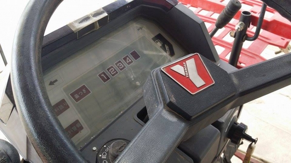 รถปลูกข้าวนั่งขับ YANMAR  RR40  (2) ดำนา 4 แถว   เก่าญี่ปุ่น สภาพสวย เครื่องยนต์ติดง่าย สภาพพร้อมใช้งาน