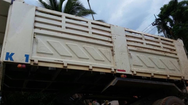 10 ล้อดั้ม 300 แรงปี 2552 รถสวยมาก ห้างแท้เดิมๆ FVZ300 ไมล์ 2 แสนกว่า