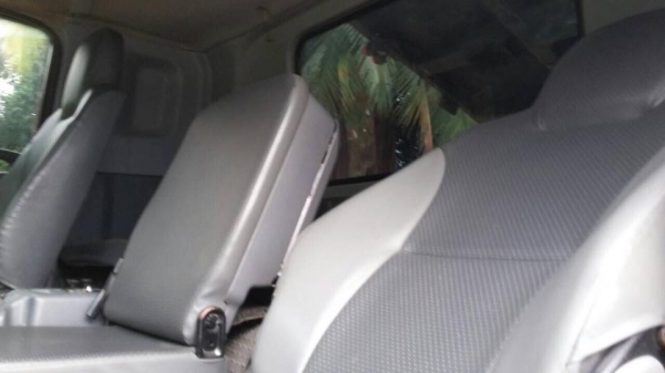 10 ล้อดั้ม 300 แรงปี 2552 รถสวยมาก ห้างแท้เดิมๆ FVZ300 ไมล์ 2 แสนกว่า