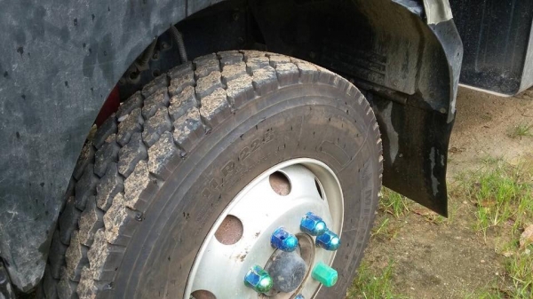 10 ล้อดั้ม 300 แรงปี 2552 รถสวยมาก ห้างแท้เดิมๆ FVZ300 ไมล์ 2 แสนกว่า