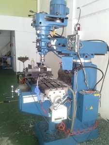 ขายเครื่องมิลลิ่่งไต้หวัน มือสอง