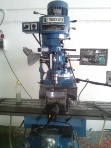 ขายเครื่องมิลลิ่่งไต้หวัน มือสอง