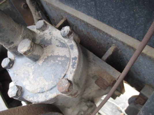 ขายรถฟอร์คลิฟ KOMATSU FG25 รุ่น 6 เสายกสูง 2.5.ม เกียร์ธรรมดา