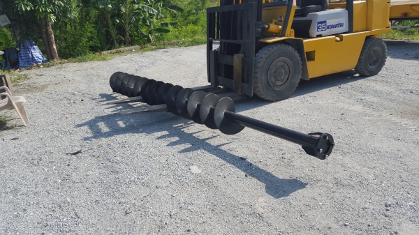 ขายมอเตอร์พร้อมดอกเจาะใส่รถเจาะ.pc200แรงๆๆ