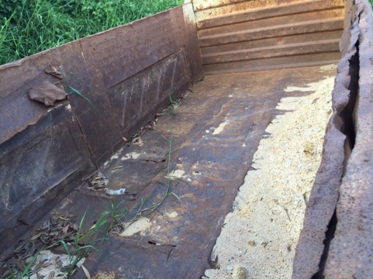 ขาย กระบะดั้มสามมิตร SMM ปี 48 สภาพไม่สวย มีคัสซีเทียม กระบอกยกครบ ขาย กระบะดั้มสามมิตร SMM ปี 48 สภาพไม่สวย มีคัสซีเทียม กระบอกยกครบ