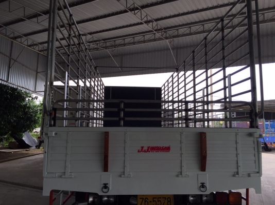 FTR 33  ปี48  ยาว 7.20 เมตร  200 แรง  ราคา  930,000 บาท