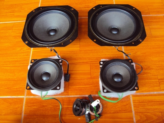 ขายลำโพงติดรถยนต์ครบชุด 6 ดอก ของเบนซ์ เยอรมัน