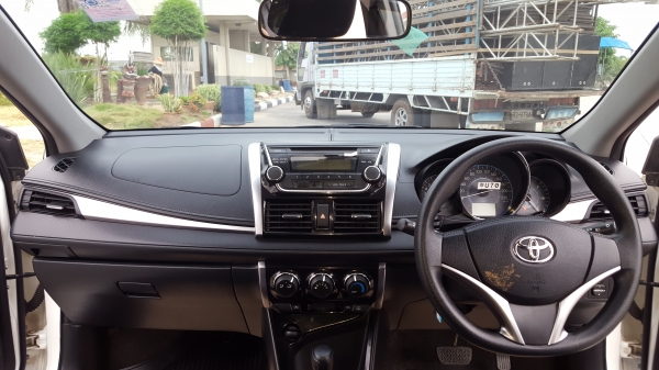 ขายรถเก๋ง โตโยต้า วีออส ปี 2013 เครื่อง 1500 แอร์แบร็ค 2 ใบ มีเอบีเอส กระจกไฟฟ้า พาวเวอร์ รถ 2 ปี วิ่งมาแค่ 33000 กิโลเมตร เองครับ