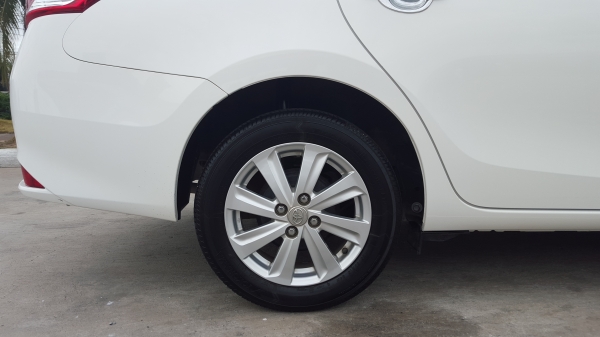 ขายรถเก๋ง โตโยต้า วีออส ปี 2013 เครื่อง 1500 แอร์แบร็ค 2 ใบ มีเอบีเอส กระจกไฟฟ้า พาวเวอร์ รถ 2 ปี วิ่งมาแค่ 33000 กิโลเมตร เองครับ