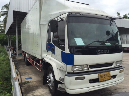 FTR  33P  200  แรงมีลีฟต์ติดท้าย  ไมล์ 121352 กม.  ราคา 840,000  บาท