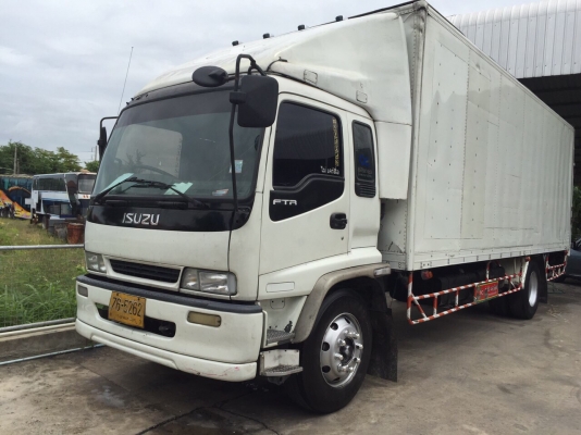 FTR  33P  200  แรงมีลีฟต์ติดท้าย  ไมล์ 121352 กม.  ราคา 840,000  บาท