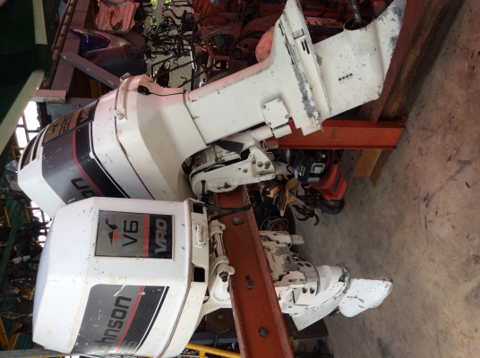 เครื่องวางท้าย Johnson V6 เครื่อง 225 แรง สภาพเดิมๆจากประเทศญี่ปุ่น นำเข้าจากประเทศญี่ปุ่น