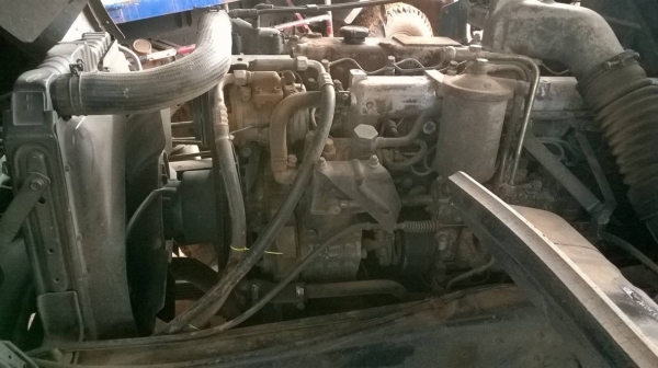 ขายเทนเลอร์ 10 ล้อ เพลาเดียว NISSAN UD ติดเครน TADANO 3 ตัน เครื่อง PD6 185 แรงม้า คัสซีสวยจัด สโลว์กลาง เบรคทิฟฟี่ พาวเวอร์ แอร์เย็น ทะเบียนพร้อมโอนครับ