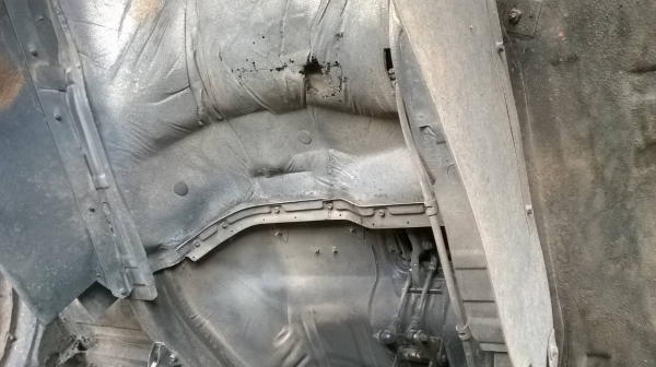 ขายเทนเลอร์ 10 ล้อ เพลาเดียว NISSAN UD ติดเครน TADANO 3 ตัน เครื่อง PD6 185 แรงม้า คัสซีสวยจัด สโลว์กลาง เบรคทิฟฟี่ พาวเวอร์ แอร์เย็น ทะเบียนพร้อมโอนครับ