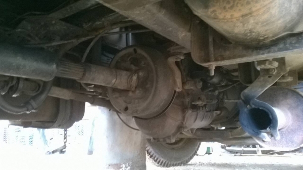 ขายเทนเลอร์ 10 ล้อ เพลาเดียว NISSAN UD ติดเครน TADANO 3 ตัน เครื่อง PD6 185 แรงม้า คัสซีสวยจัด สโลว์กลาง เบรคทิฟฟี่ พาวเวอร์ แอร์เย็น ทะเบียนพร้อมโอนครับ