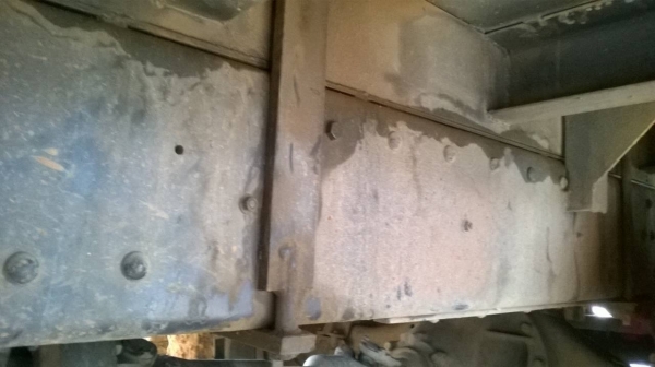 ขายเทนเลอร์ 10 ล้อ เพลาเดียว NISSAN UD ติดเครน TADANO 3 ตัน เครื่อง PD6 185 แรงม้า คัสซีสวยจัด สโลว์กลาง เบรคทิฟฟี่ พาวเวอร์ แอร์เย็น ทะเบียนพร้อมโอนครับ