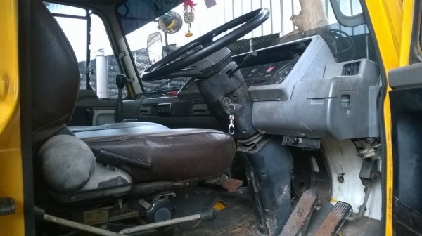 ขายเทนเลอร์ 10 ล้อ เพลาเดียว NISSAN UD ติดเครน TADANO 3 ตัน เครื่อง PD6 185 แรงม้า คัสซีสวยจัด สโลว์กลาง เบรคทิฟฟี่ พาวเวอร์ แอร์เย็น ทะเบียนพร้อมโอนครับ