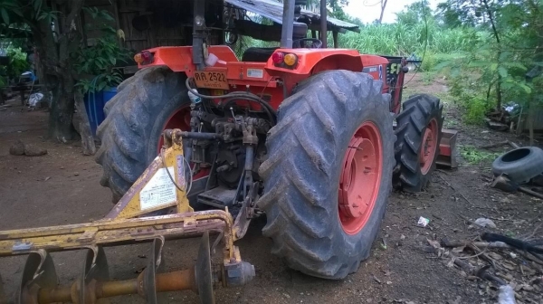 ขายรถไถ KUBOTA M9000 ปี 51 เอกสารเล่มทะเบียนครบ ยางหน้าใหม่ อุปกรณ์มีผานดันหน้า ผาน 6 และผาน 4 ราคาคุยกันได้ครับ ขายรถไถ KUBOTA M9000 ปี 51 เอกสารเล่มทะเบียนครบ ยางหน้าใหม่ อุปกรณ์มีผานดันหน้า ผาน 6 และผาน 4 ราคาคุยกันได้ครับ