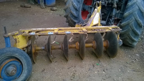 ขายรถไถ KUBOTA M9000 ปี 51 เอกสารเล่มทะเบียนครบ ยางหน้าใหม่ อุปกรณ์มีผานดันหน้า ผาน 6 และผาน 4 ราคาคุยกันได้ครับ ขายรถไถ KUBOTA M9000 ปี 51 เอกสารเล่มทะเบียนครบ ยางหน้าใหม่ อุปกรณ์มีผานดันหน้า ผาน 6 และผาน 4 ราคาคุยกันได้ครับ