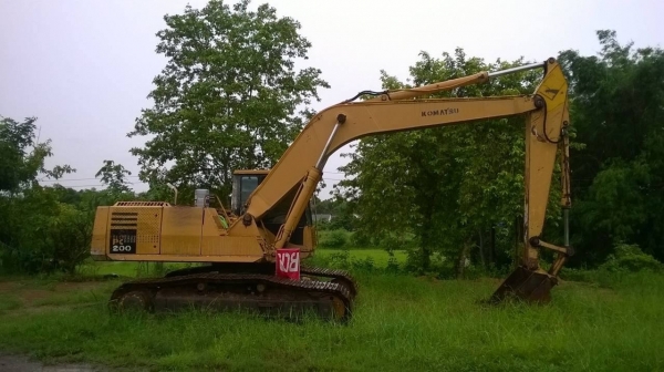ขายแบคโฮ KOMATSU PC200-5 เอกสารใบอินวอยซ์ ไฟฟ้าตัดแล้ว คอนโทรลยาว เครื่องดี เอวแน่น โซ่+แทรคดีครับ ราคาคุยกันได้