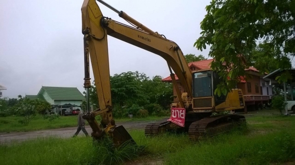 ขายแบคโฮ KOMATSU PC200-5 เอกสารใบอินวอยซ์ ไฟฟ้าตัดแล้ว คอนโทรลยาว เครื่องดี เอวแน่น โซ่+แทรคดีครับ ราคาคุยกันได้