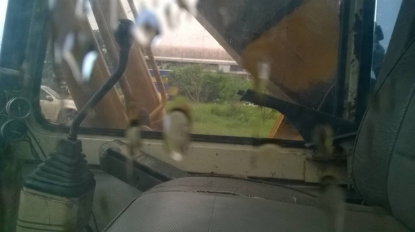 ขายแบคโฮ KOMATSU PC200-5 เอกสารใบอินวอยซ์ ไฟฟ้าตัดแล้ว คอนโทรลยาว เครื่องดี เอวแน่น โซ่+แทรคดีครับ ราคาคุยกันได้