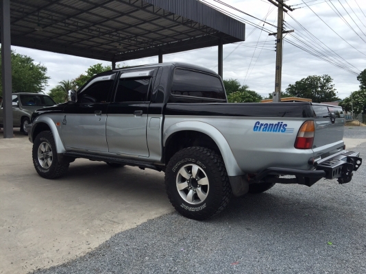 ขาย MITSUBISHI GRANDIS 4WD ปี2002 ขาย MITSUBISHI GRANDIS 4WD ปี2002