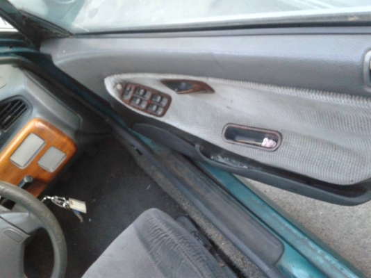 Honda Civic eg 1.5 โฉมเตารีด เครื่องหัวฉีด  ปี 1995 ถูกๆ