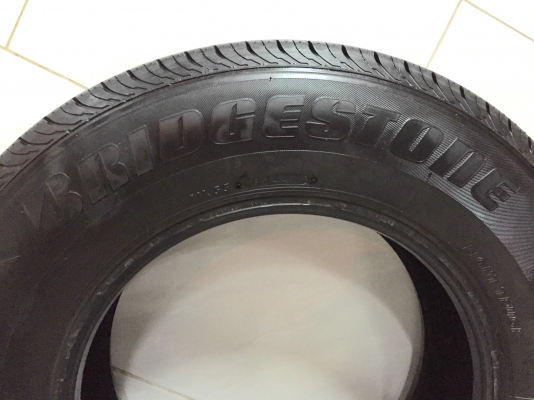 ขายยาง Bridgestone Duravis R611 195R15 ปี13 สภาพสวยๆ