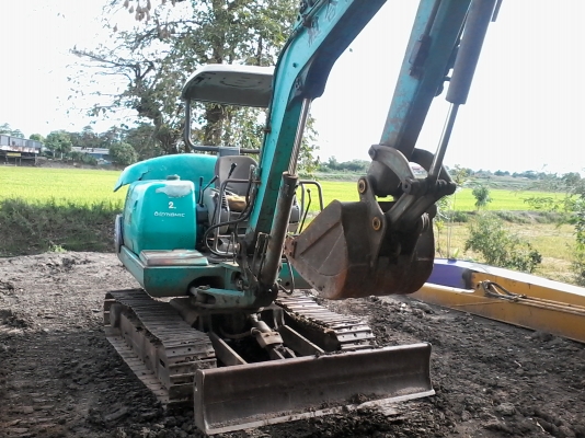 ขาย pc30-7 พร้อมใช้งาน มีลายหัวเจาะปั๊มนิ้วเอวแน่นช่วงล่างเต็ม