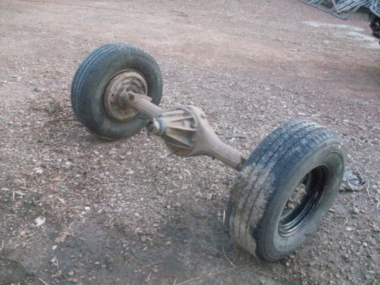 ขายเพลาลอย พร้อม ยาง กระทะบรรทุก เอาไปใช้งานใด้เลย