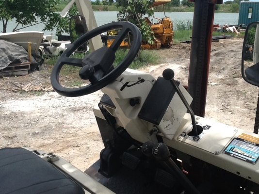 รถยกนิสสัน1.5ตันสภาพดีมากๆ งายาว เครื่องเกียร์ไฮดรอลิคแรงดีครับ