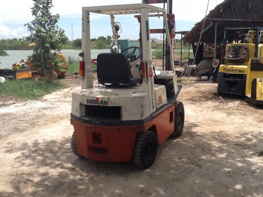 รถยกนิสสัน1.5ตันสภาพดีมากๆ งายาว เครื่องเกียร์ไฮดรอลิคแรงดีครับ