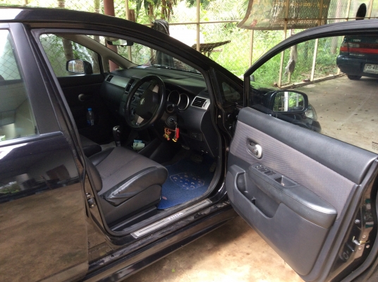 ขายนิสสัน ทีด้า5ประตู รถวิ่งไม่ถึงแสนโล ขายนิสสัน ทีด้า5ประตู รถวิ่งไม่ถึงแสนโล