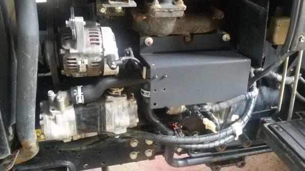 ขายครับรถไถยันม้า39แรงสองเพลา ตัวใหม่ล้าสุดยังไม่ได้ล้างพร้อมทะเบียน ราคา295000บาท  รถสวยมากเดิมๆ ยังไม่ได้ล้างมีผาน6ทีเอ็มชีหนึ่งอันอยู่ วังบัว อ คลองขลุง จ กำแพงเพชรสนใจโทร 0813655997 อำพรพาเจริญราคาคุยกันได้อีกนะครัย