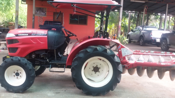 ขายครับรถไถยันม้า39แรงสองเพลา ตัวใหม่ล้าสุดยังไม่ได้ล้างพร้อมทะเบียน ราคา295000บาท  รถสวยมากเดิมๆ ยังไม่ได้ล้างมีผาน6ทีเอ็มชีหนึ่งอันอยู่ วังบัว อ คลองขลุง จ กำแพงเพชรสนใจโทร 0813655997 อำพรพาเจริญราคาคุยกันได้อีกนะครัย