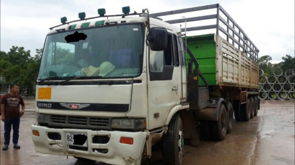 ขายด่วนHINOหัวลากพร้อมหางสามเพลาดั้มสภาพดีราคาไม่แพงโทร0856842587